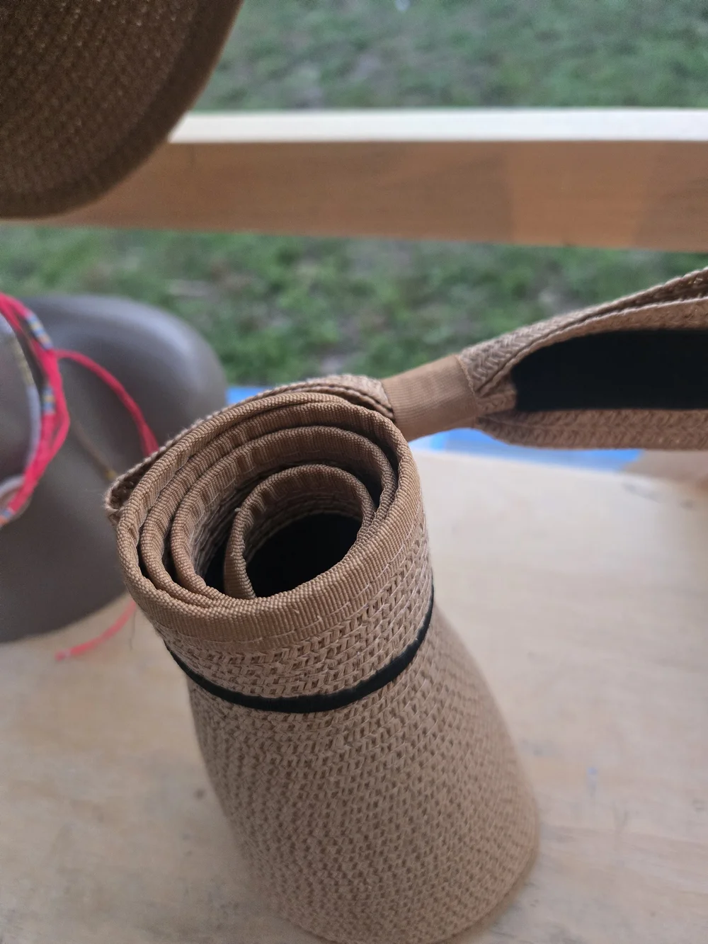 Women's Wide Brim Straw Sun Hat in Tan